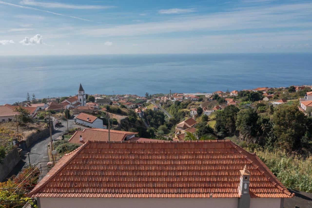 Cozy Villa Flora By Hr Madeira Estreito Da Calheta Bagian luar foto