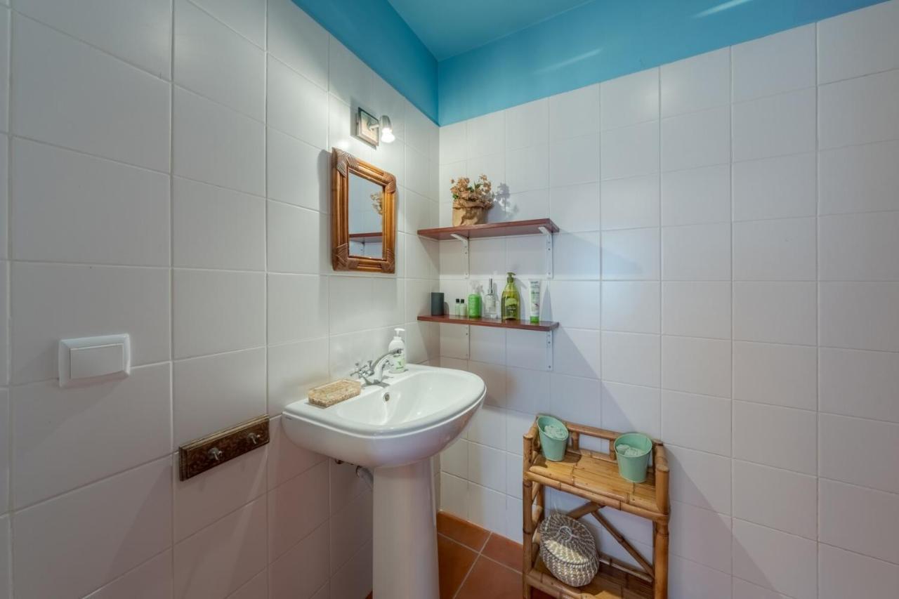 Cozy Villa Flora By Hr Madeira Estreito Da Calheta Bagian luar foto