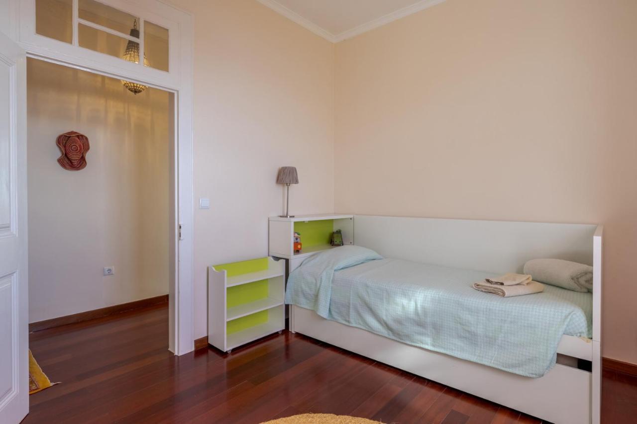 Cozy Villa Flora By Hr Madeira Estreito Da Calheta Bagian luar foto